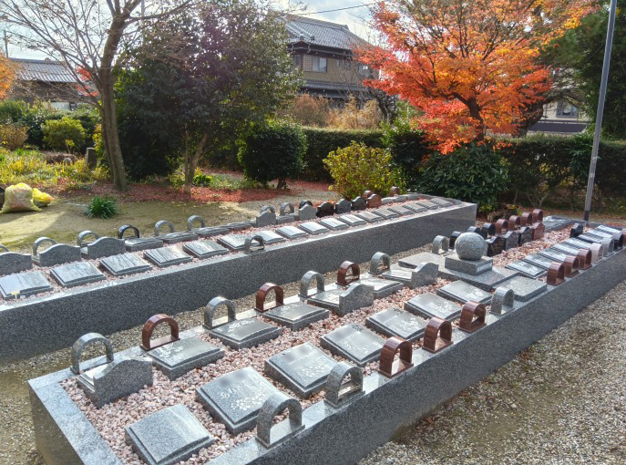 リーフログ一宮千秋 樹木葬墓苑の風景