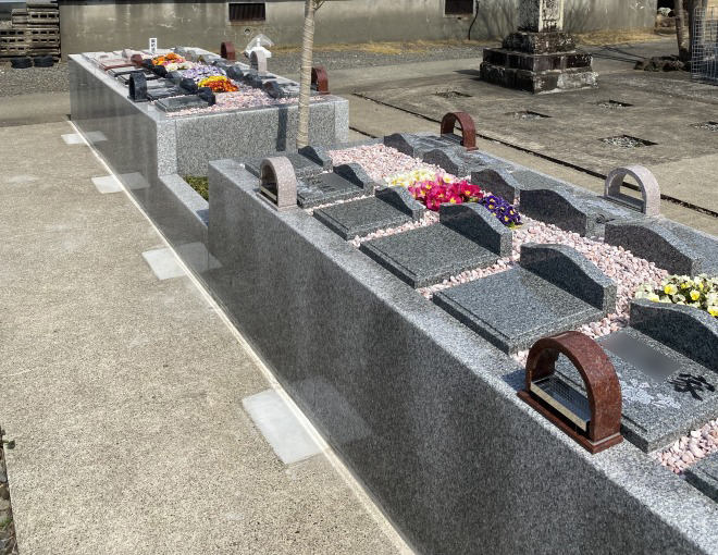 リーフログ伊豆の国樹木葬墓苑の風景